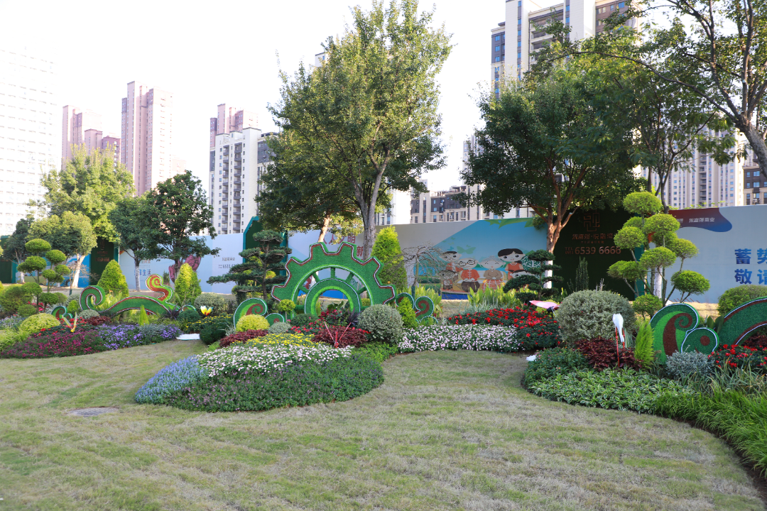 w66国际app都会运营集团实力跃升 荣膺2025中国物业服务三项大奖